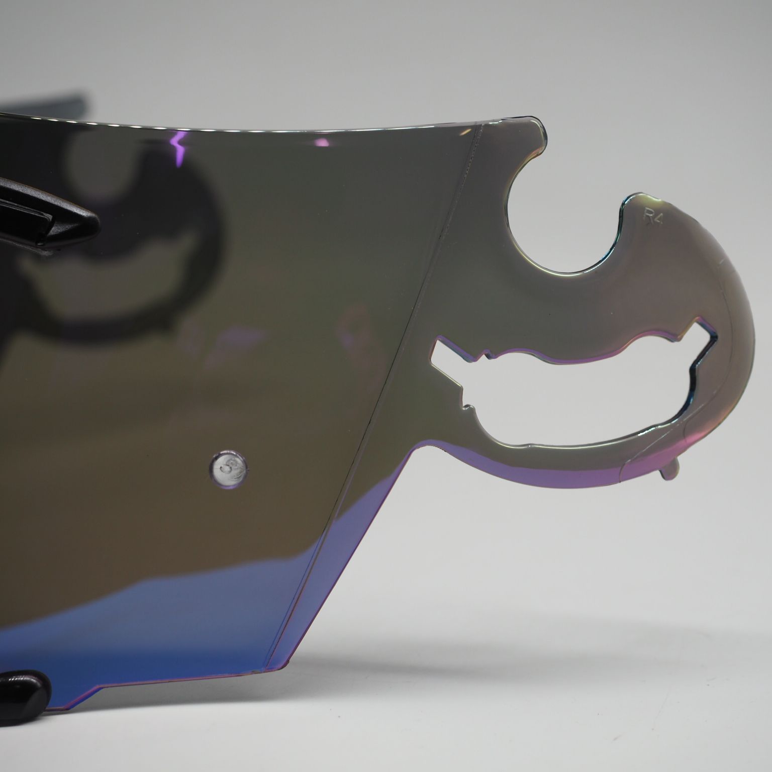 Helmet Visor for AR and AI RR4 - Face Mask Storage Box recension och pris